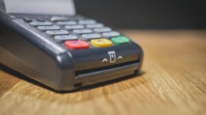 クレジットカード初心者が航空券をお得に買うためのポイントは？