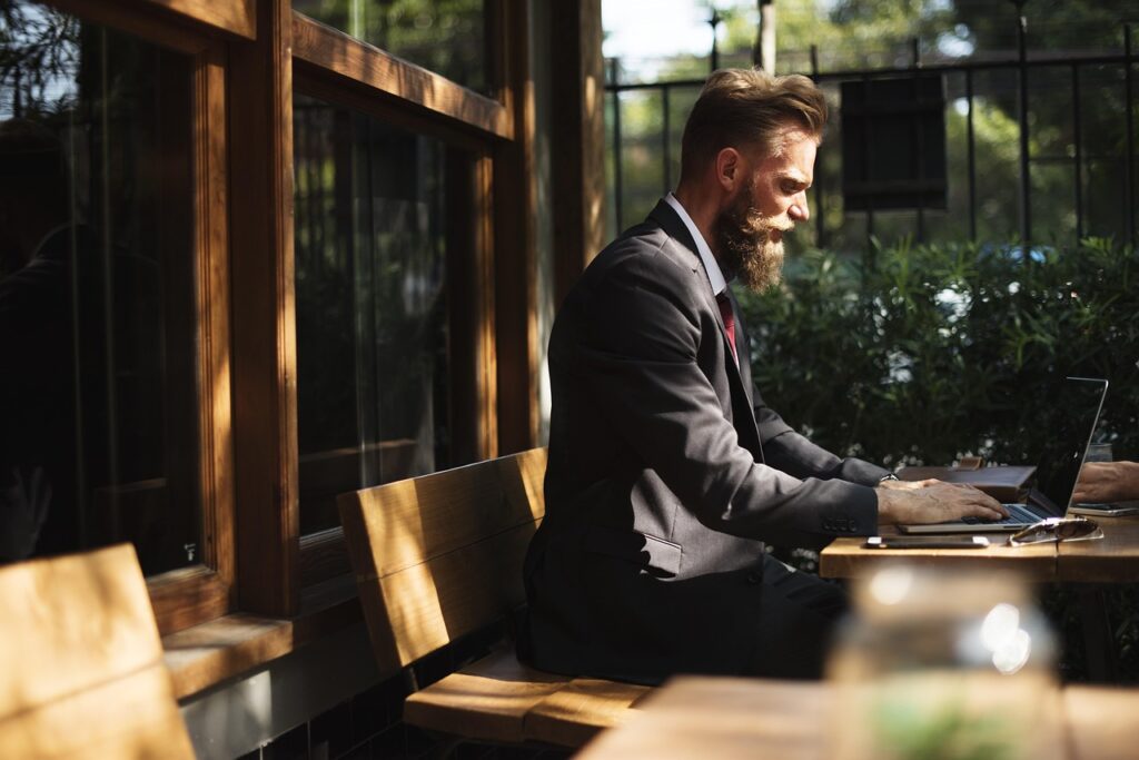 新社会人におすすめのクレジットカード審査が通りやすいのは？