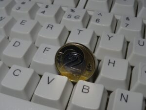 クレジットカードでの税金支払い方法はどのように行うべきですか？