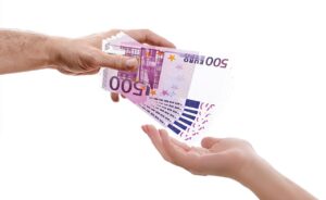 クレジットカードが将来のローンに与える影響とは？