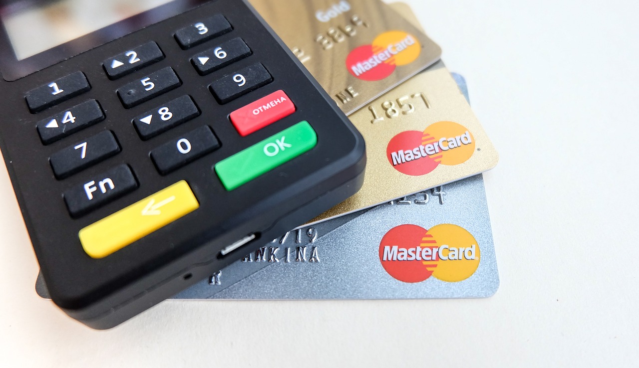 クレジットカード初心者がキャッシュレス生活を始めるためのステップは？
