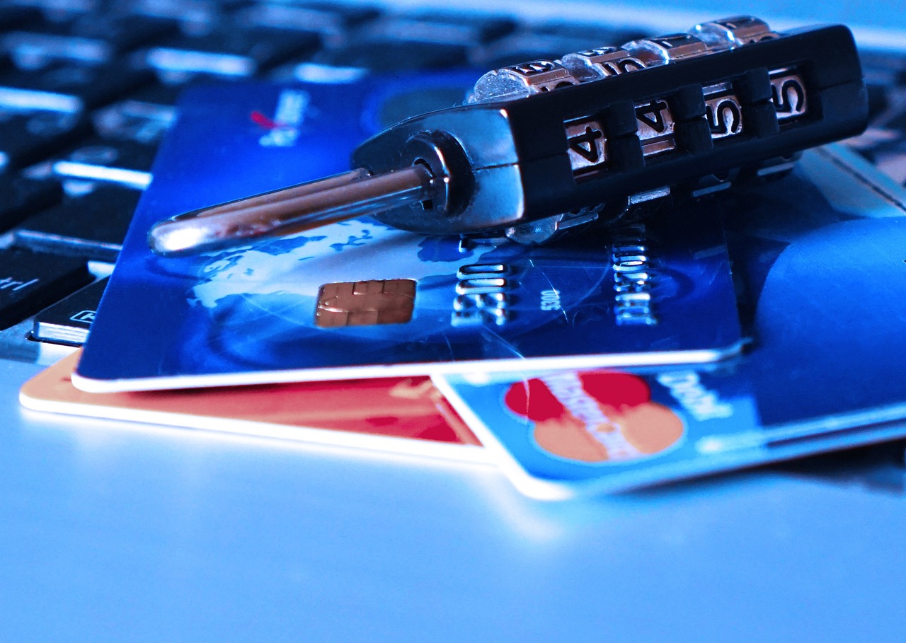 クレジットカード初心者が知っておくべき利用額管理の方法は？